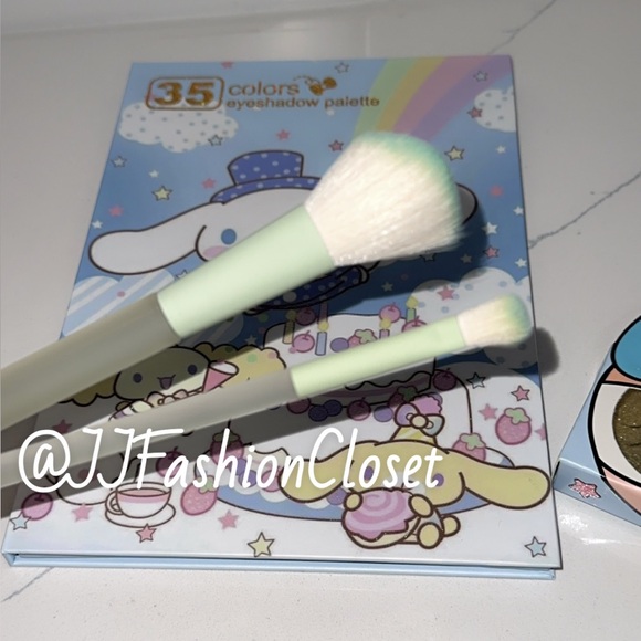 Cinnamonroll makeup bundle 🩵 - Picture 4 of 7